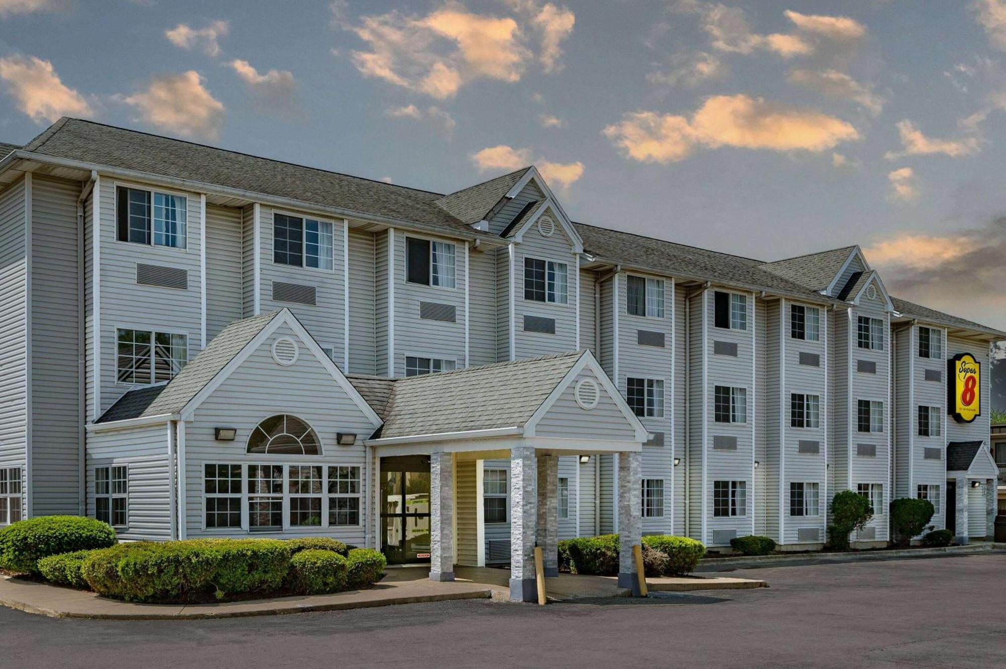 Super 8 By Wyndham Joliet Hotel Kültér fotó